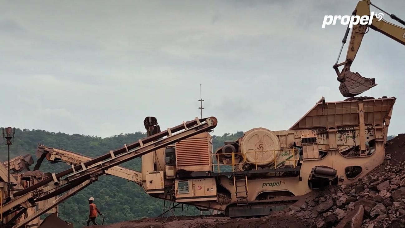 Propel equipment with excavator at mining site