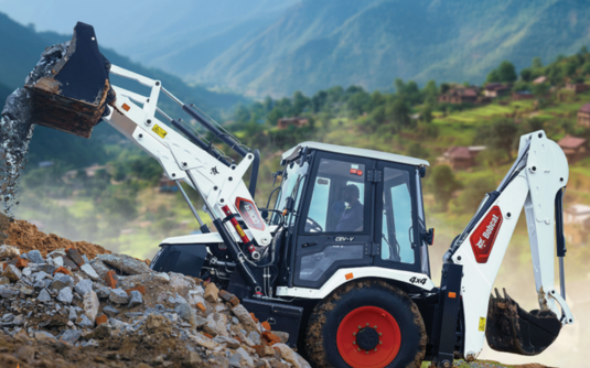 BACKHOE LOADER B900 Ultra (4) CEV-V